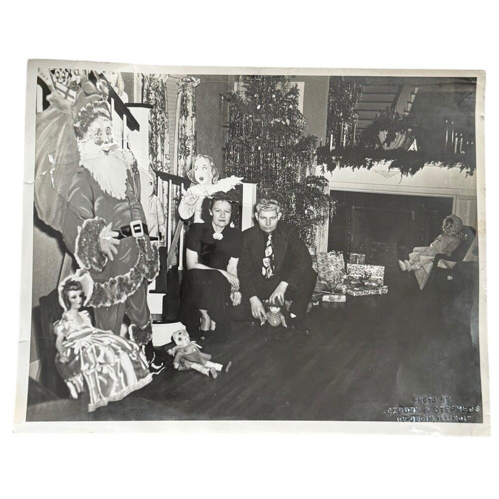 VTG Holiday Christmas Original Photo Tree Tinsel Santa Dolls Du Quoin Illinois